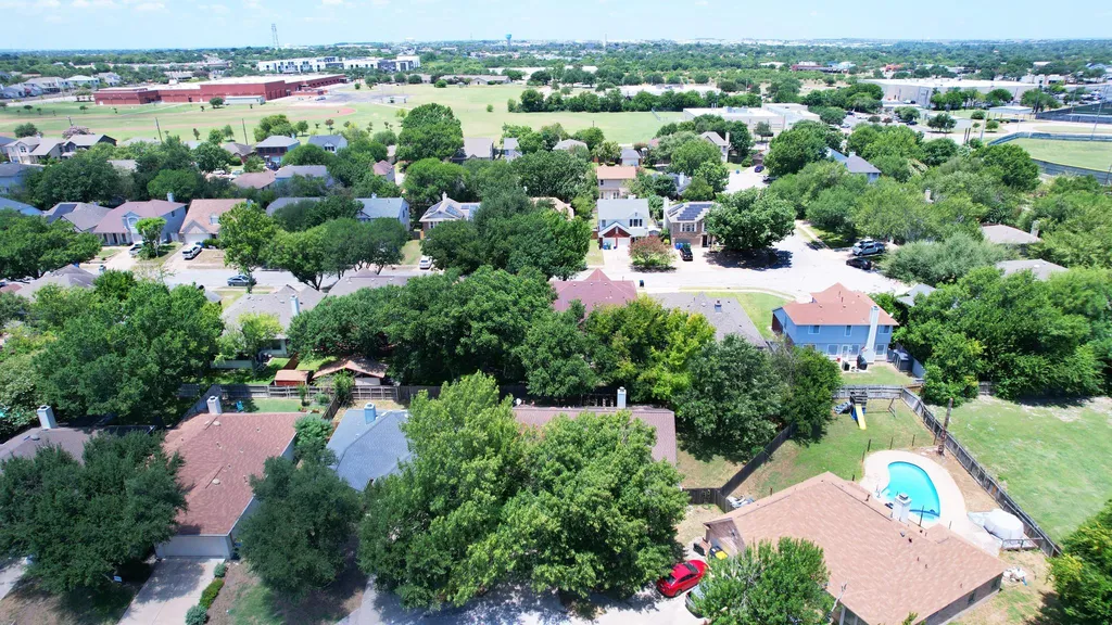 502 Dusty Leather Court Pflugerville TX 78660