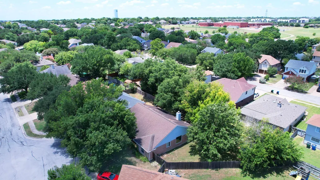 502 Dusty Leather Court Pflugerville TX 78660