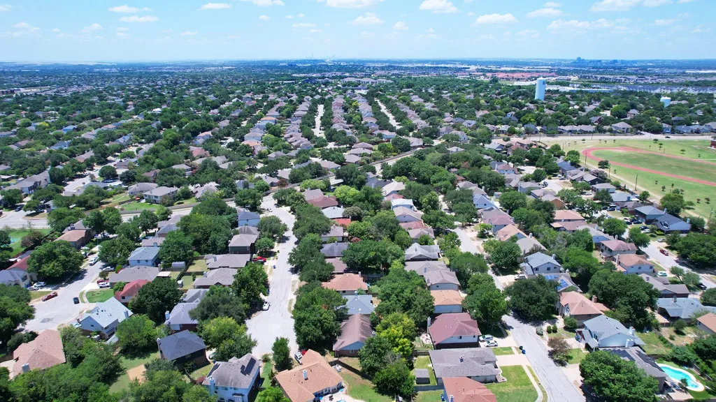 502 Dusty Leather Court Pflugerville TX 78660