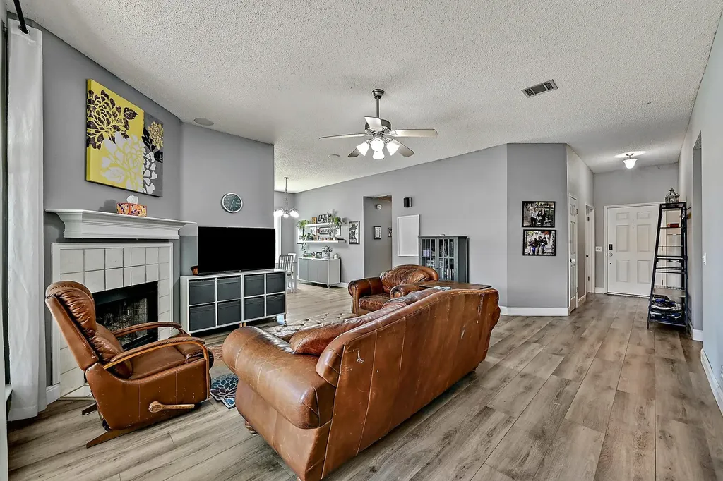 502 Dusty Leather Court Pflugerville TX 78660