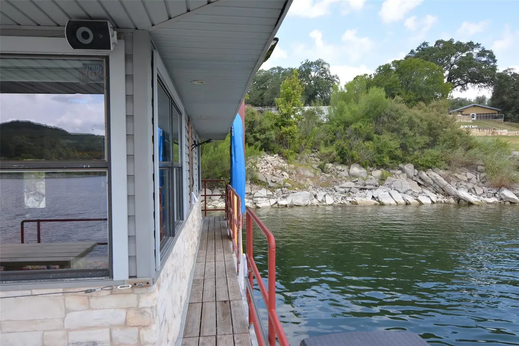 9907 Trails End #10 Road Leander TX 78641