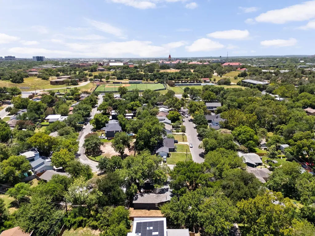 2605 Friar Tuck Lane Austin TX 78704