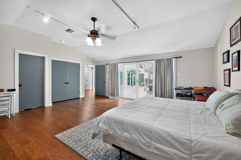 1903 Holly Hill Drive Austin TX 78746