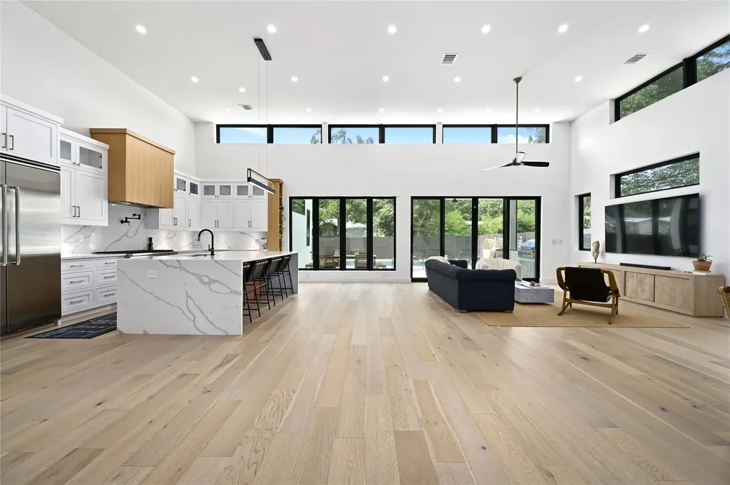 3305 Skylark Drive Austin TX 78757