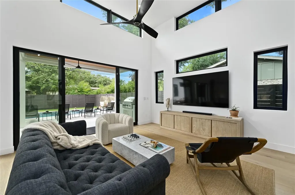 3305 Skylark Drive Austin TX 78757