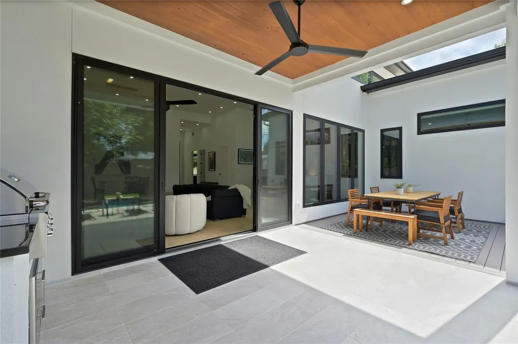 3305 Skylark Drive Austin TX 78757