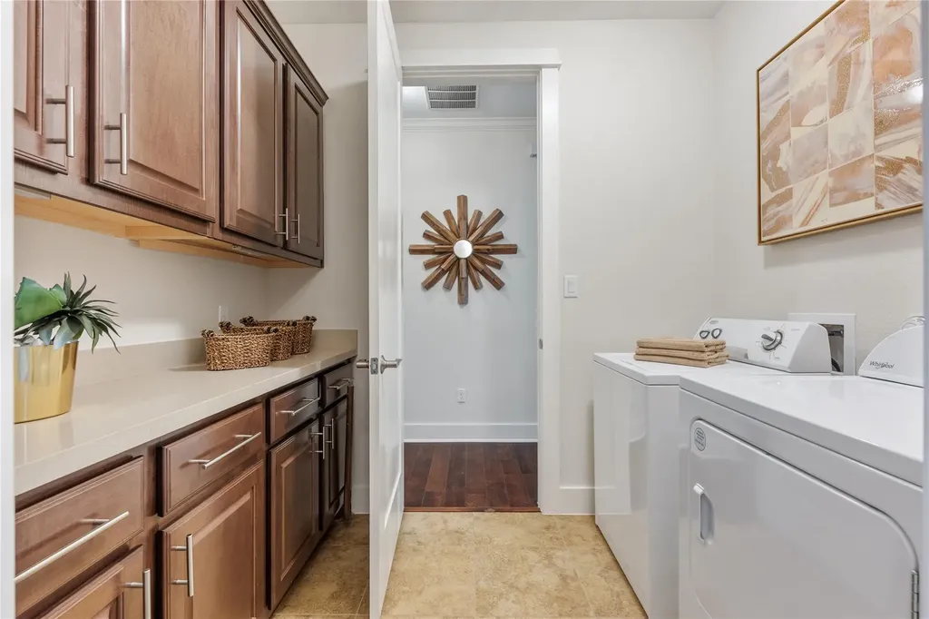 5500 Mesquite Crown View Austin TX 78738