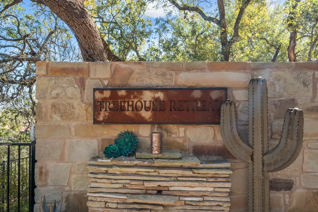 5500 Mesquite Crown View Austin TX 78738