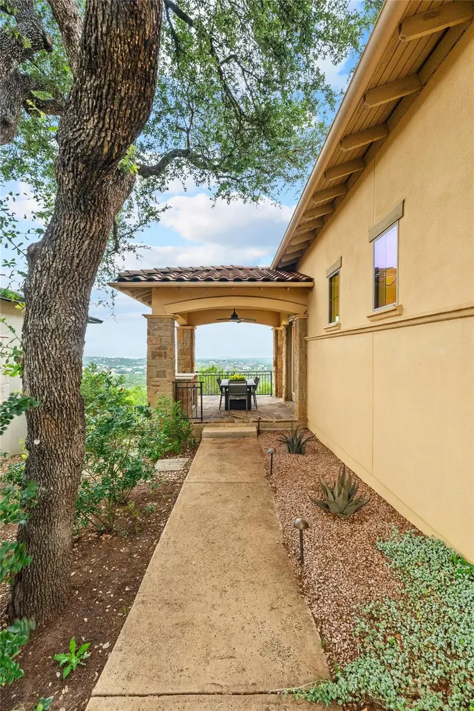5500 Mesquite Crown View Austin TX 78738