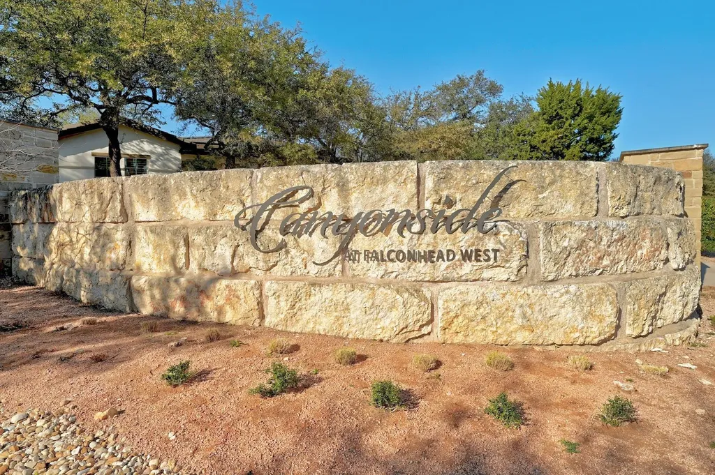 5500 Mesquite Crown View Austin TX 78738