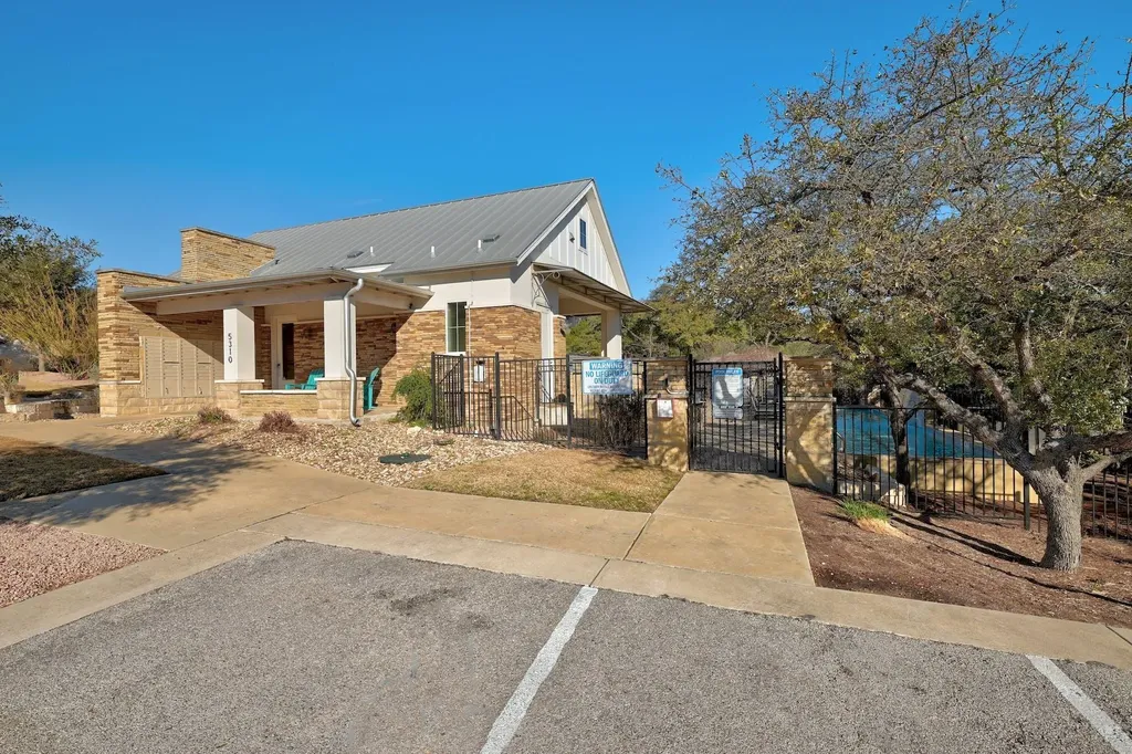 5500 Mesquite Crown View Austin TX 78738