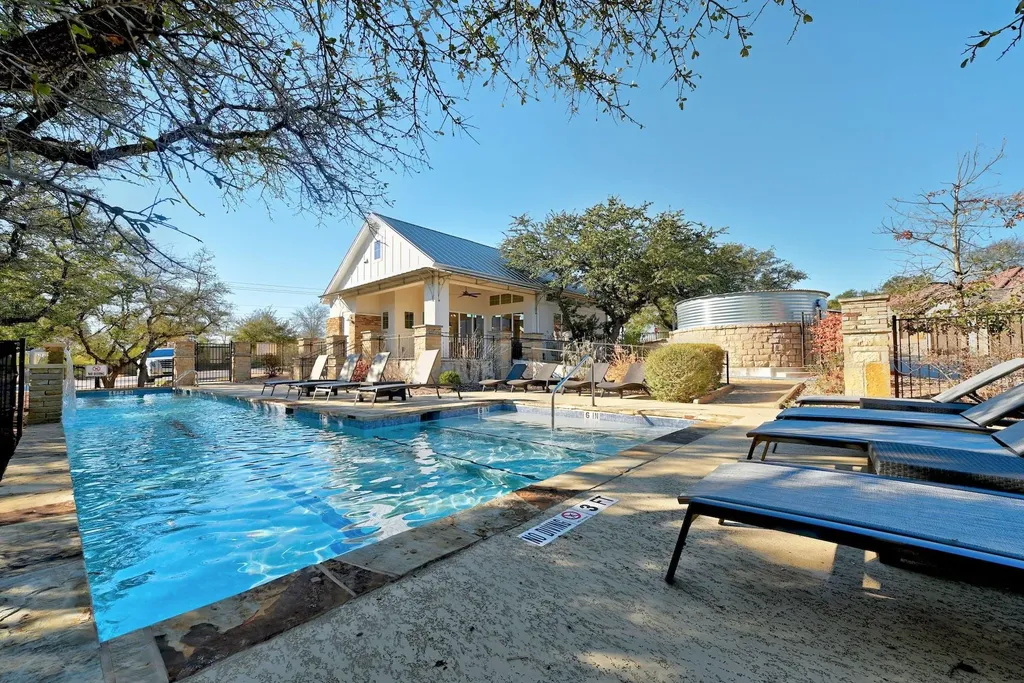 5500 Mesquite Crown View Austin TX 78738