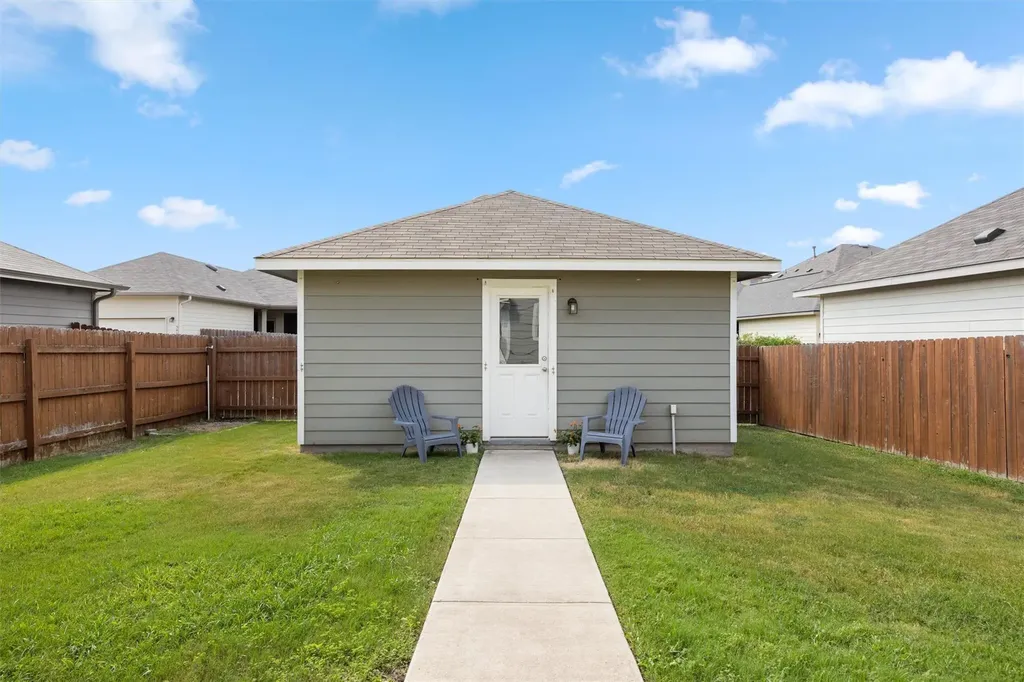 369 S Brook Drive Leander TX 78641