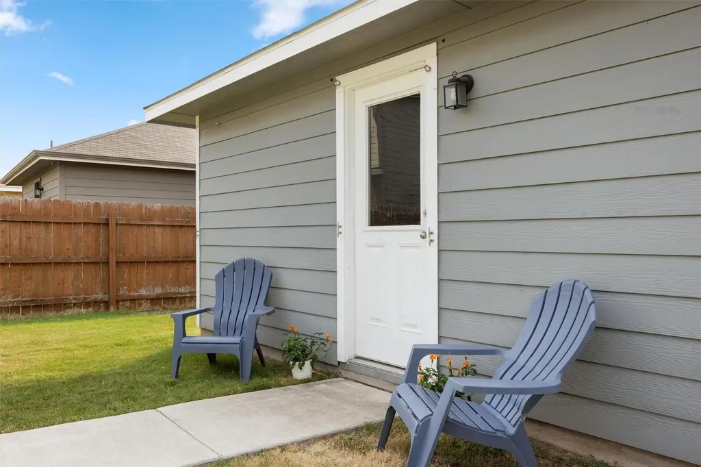 369 S Brook Drive Leander TX 78641