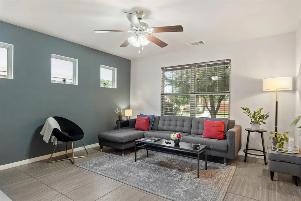 369 S Brook Drive Leander TX 78641