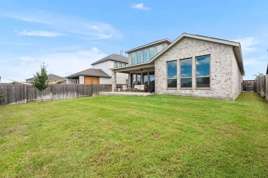 14404 Kira Lane Manor TX 78653