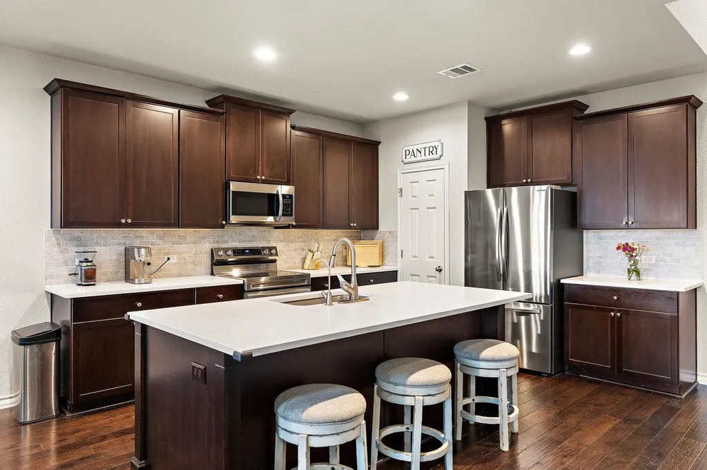 181 Flexus Lane Liberty Hill TX 78642