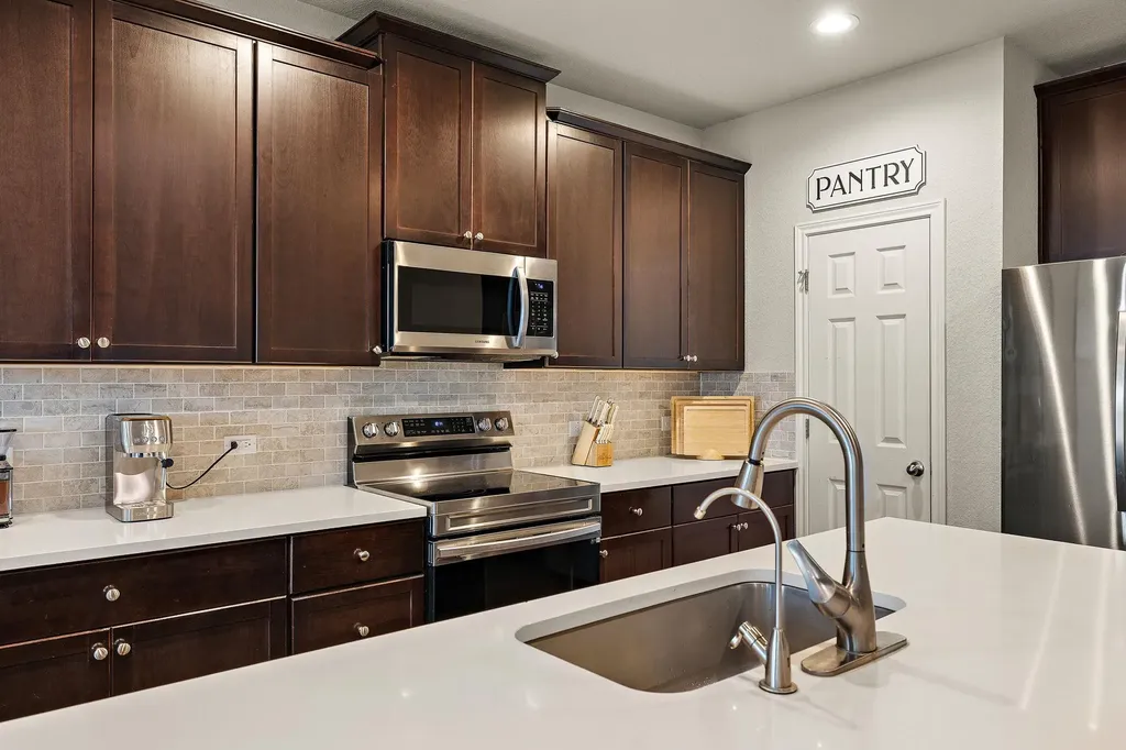 181 Flexus Lane Liberty Hill TX 78642
