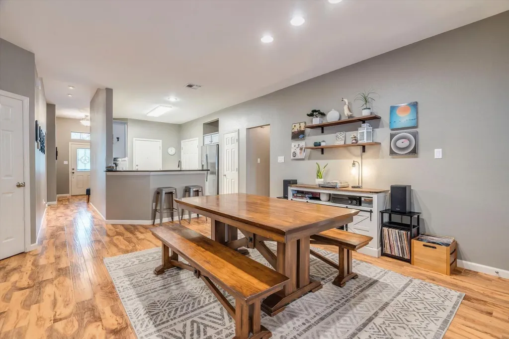809 Hilltop Drive Leander TX 78641