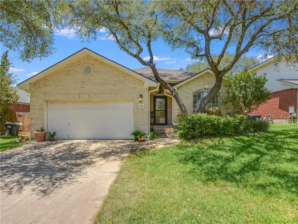 809 Hilltop Drive Leander TX 78641