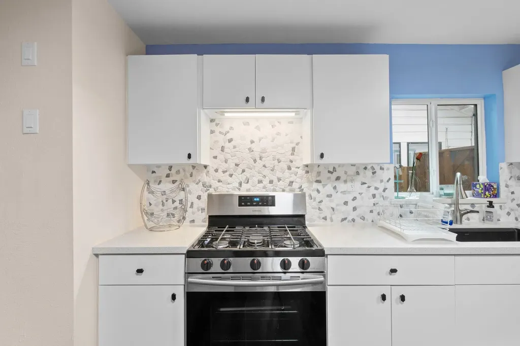 907 E 53rd Street Austin TX 78751