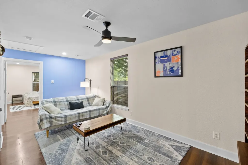 907 E 53rd Street Austin TX 78751