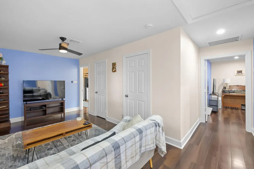 907 E 53rd Street Austin TX 78751