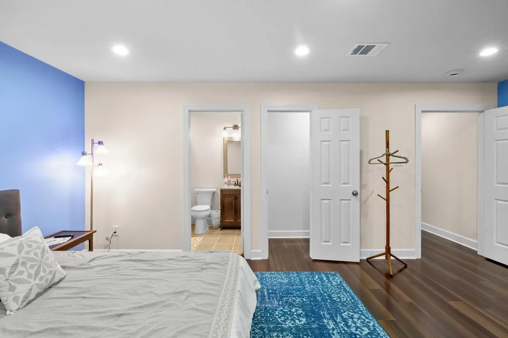 907 E 53rd Street Austin TX 78751