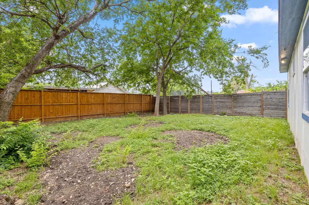 907 E 53rd Street Austin TX 78751