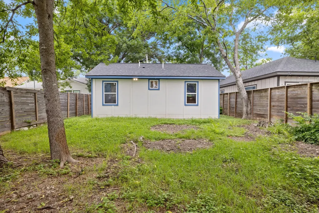 907 E 53rd Street Austin TX 78751