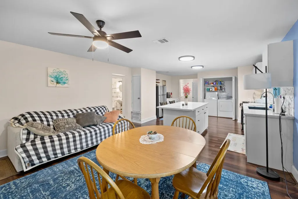 907 E 53rd Street Austin TX 78751