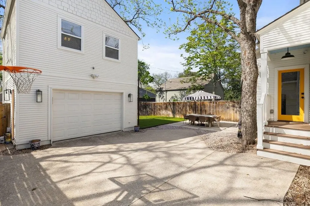 4512 Ramsey Avenue Austin TX 78756