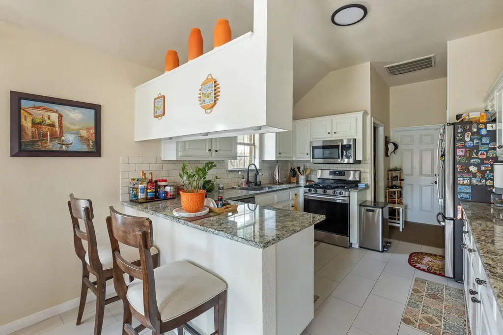 2305 Raintree Path Round Rock TX 78664