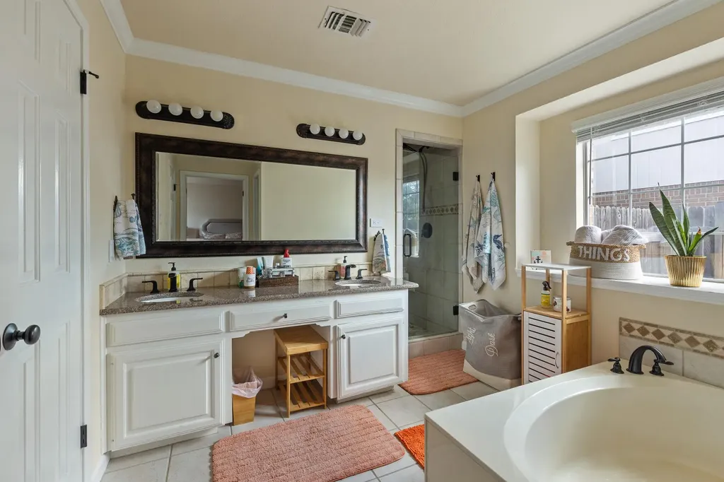 2305 Raintree Path Round Rock TX 78664