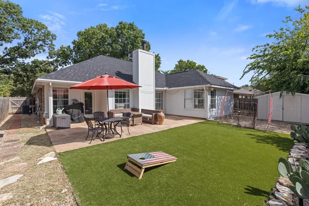 2305 Raintree Path Round Rock TX 78664