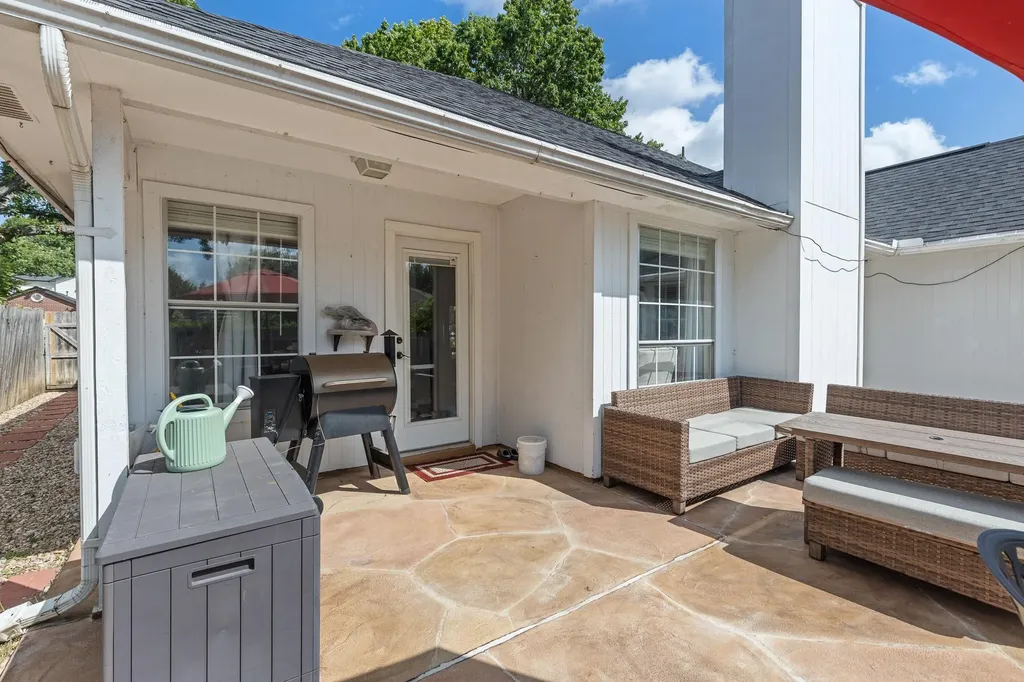 2305 Raintree Path Round Rock TX 78664