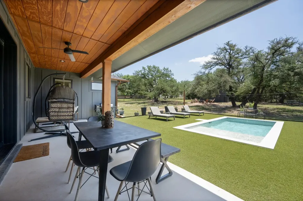 205 Retama Tree Trace Liberty Hill TX 78642