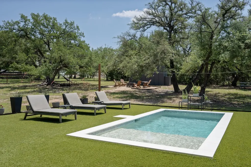 205 Retama Tree Trace Liberty Hill TX 78642