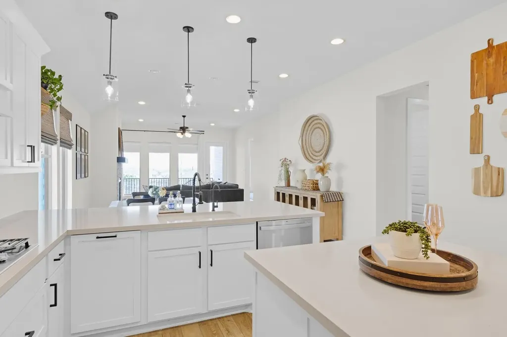 378 Carpenter Hill Drive Buda TX 78610