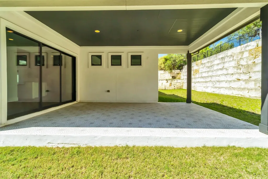 308 Lodestone Lane Austin TX 78738