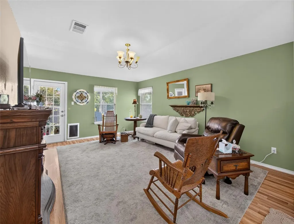 427 Buckingham Drive Kyle TX 78640