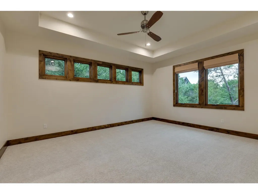 19604 Flying J Boulevard Spicewood TX 78669