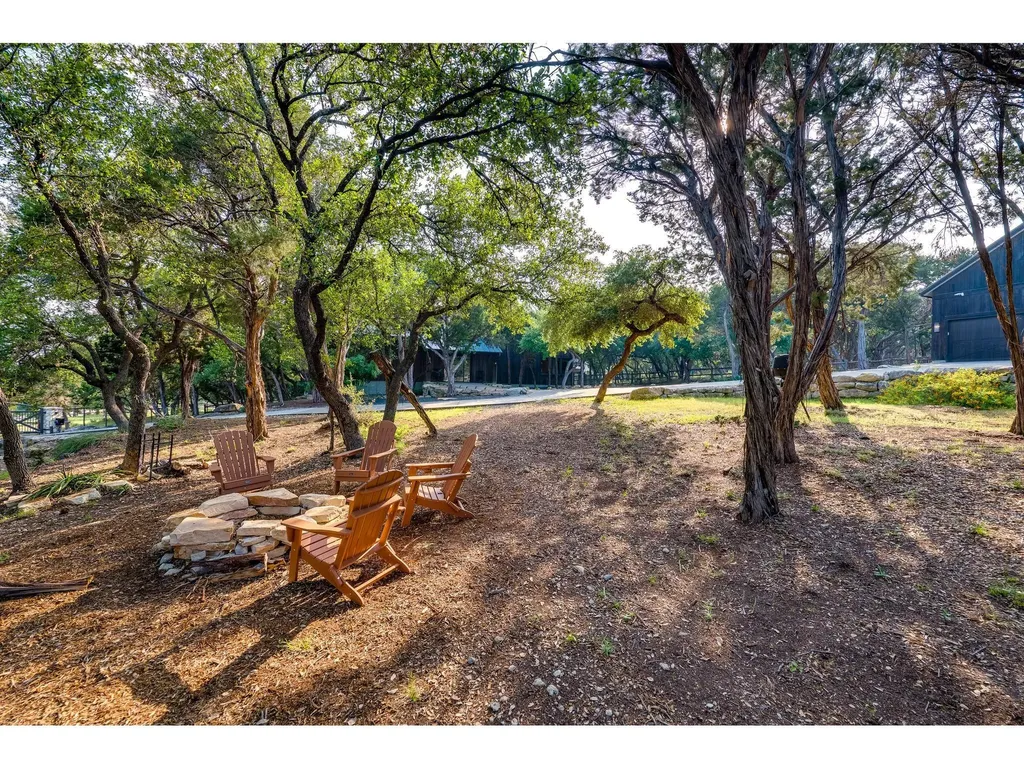 19604 Flying J Boulevard Spicewood TX 78669