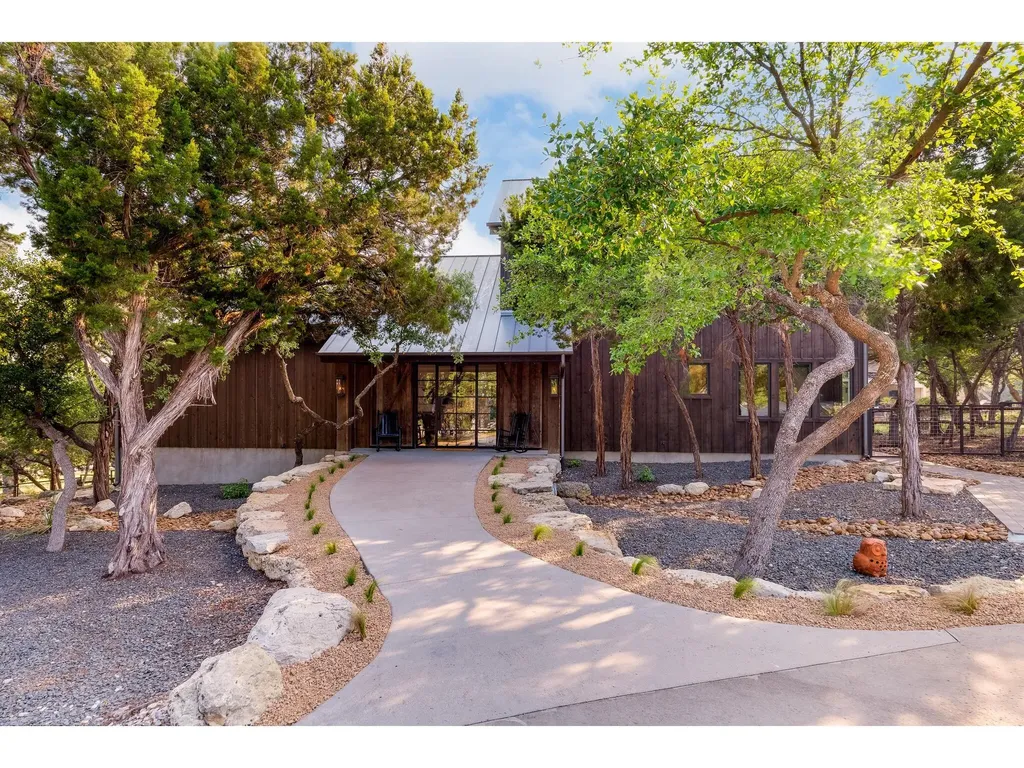 19604 Flying J Boulevard Spicewood TX 78669
