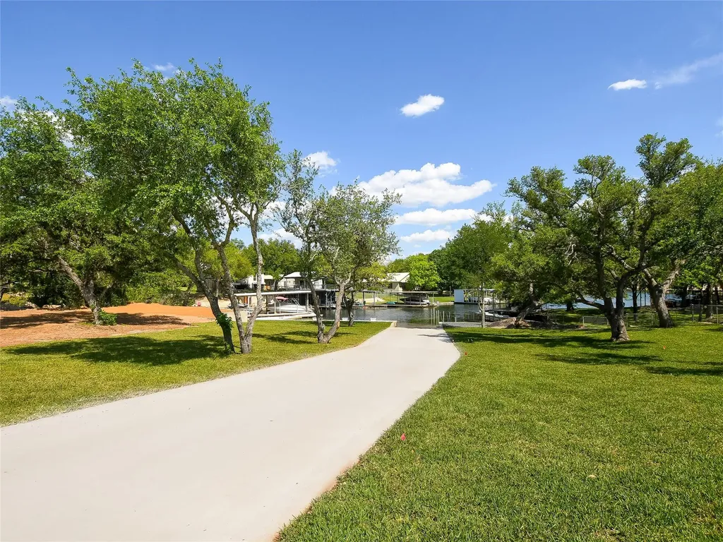 2419 Cherry Lane Kingsland TX 78639