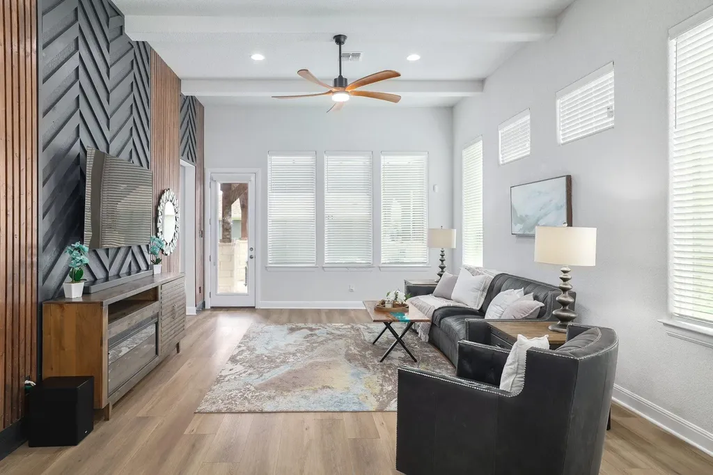 213 Encore Drive Liberty Hill TX 78642