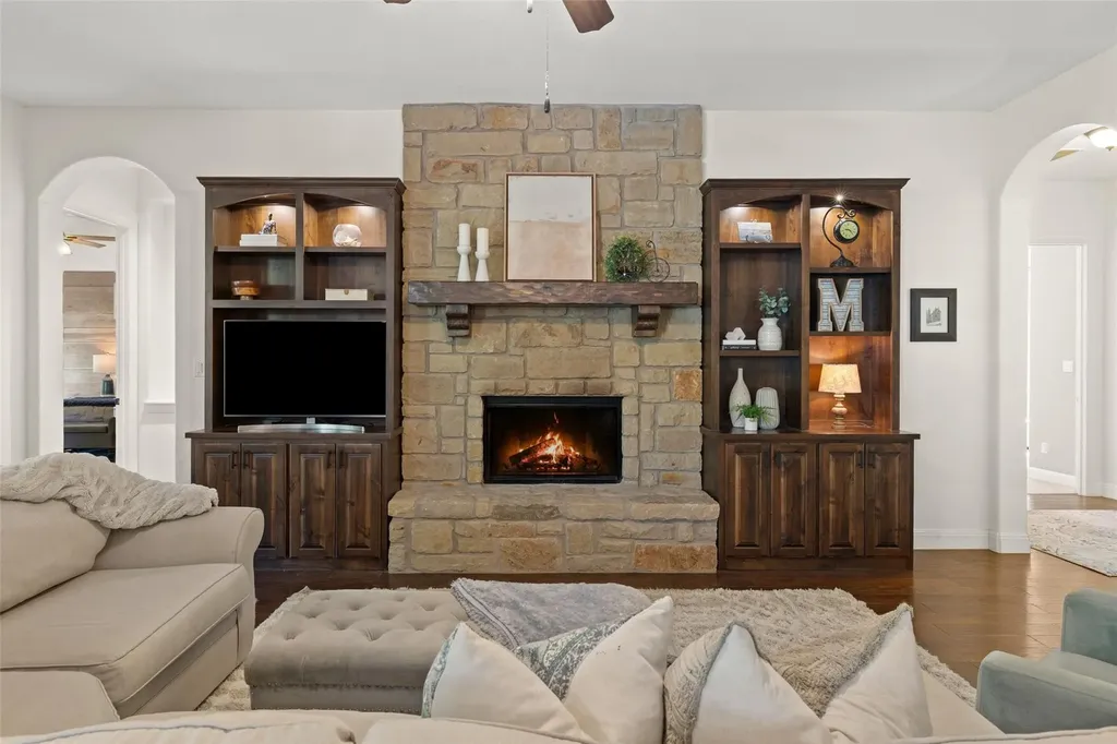 8700 Flycatcher Court Austin TX 78738