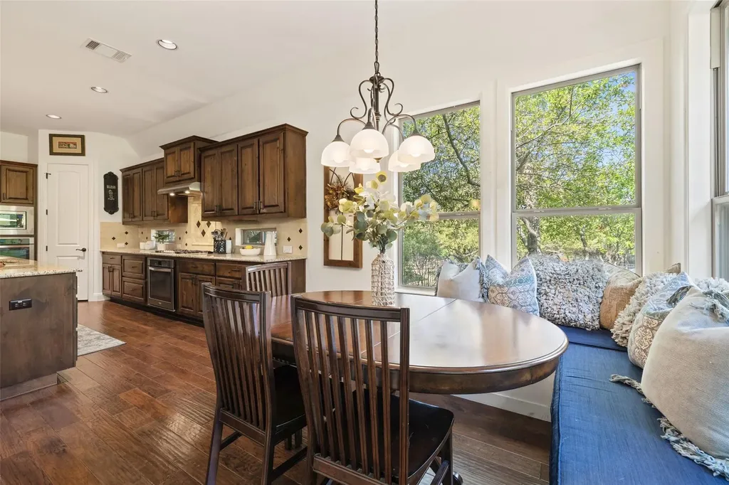 8700 Flycatcher Court Austin TX 78738
