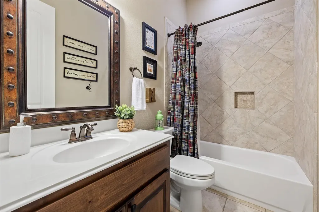 8700 Flycatcher Court Austin TX 78738