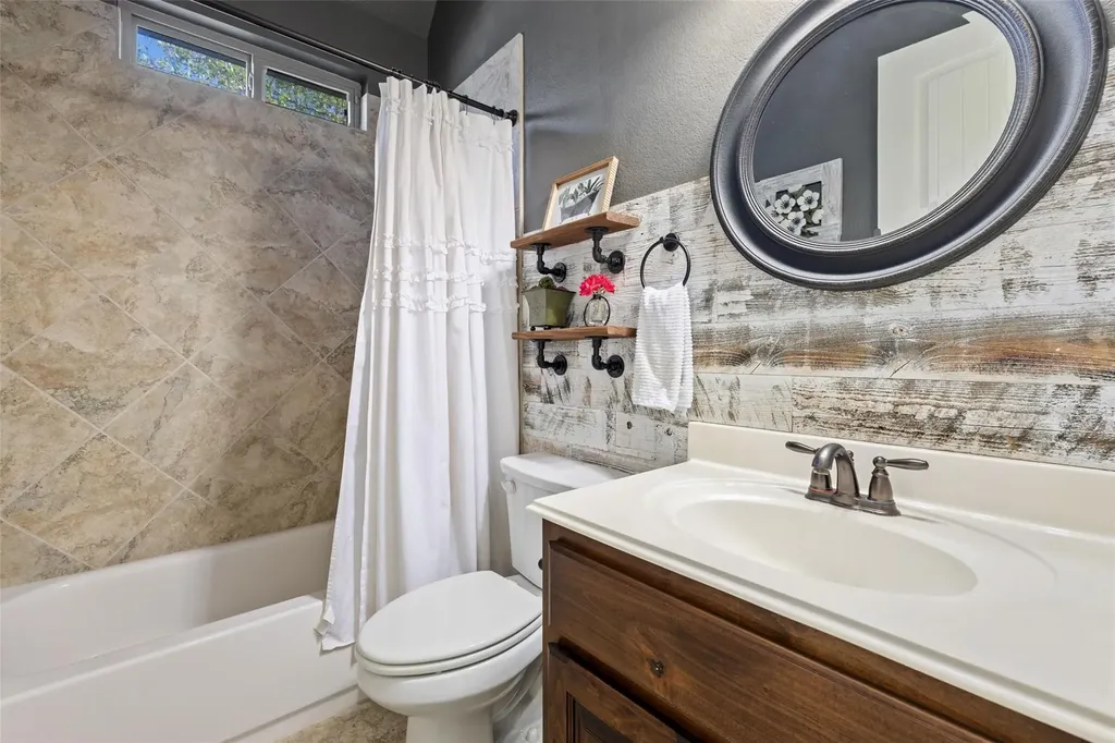 8700 Flycatcher Court Austin TX 78738